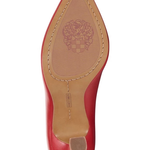 Vince Camuto Pumps - Picture 3 of 7